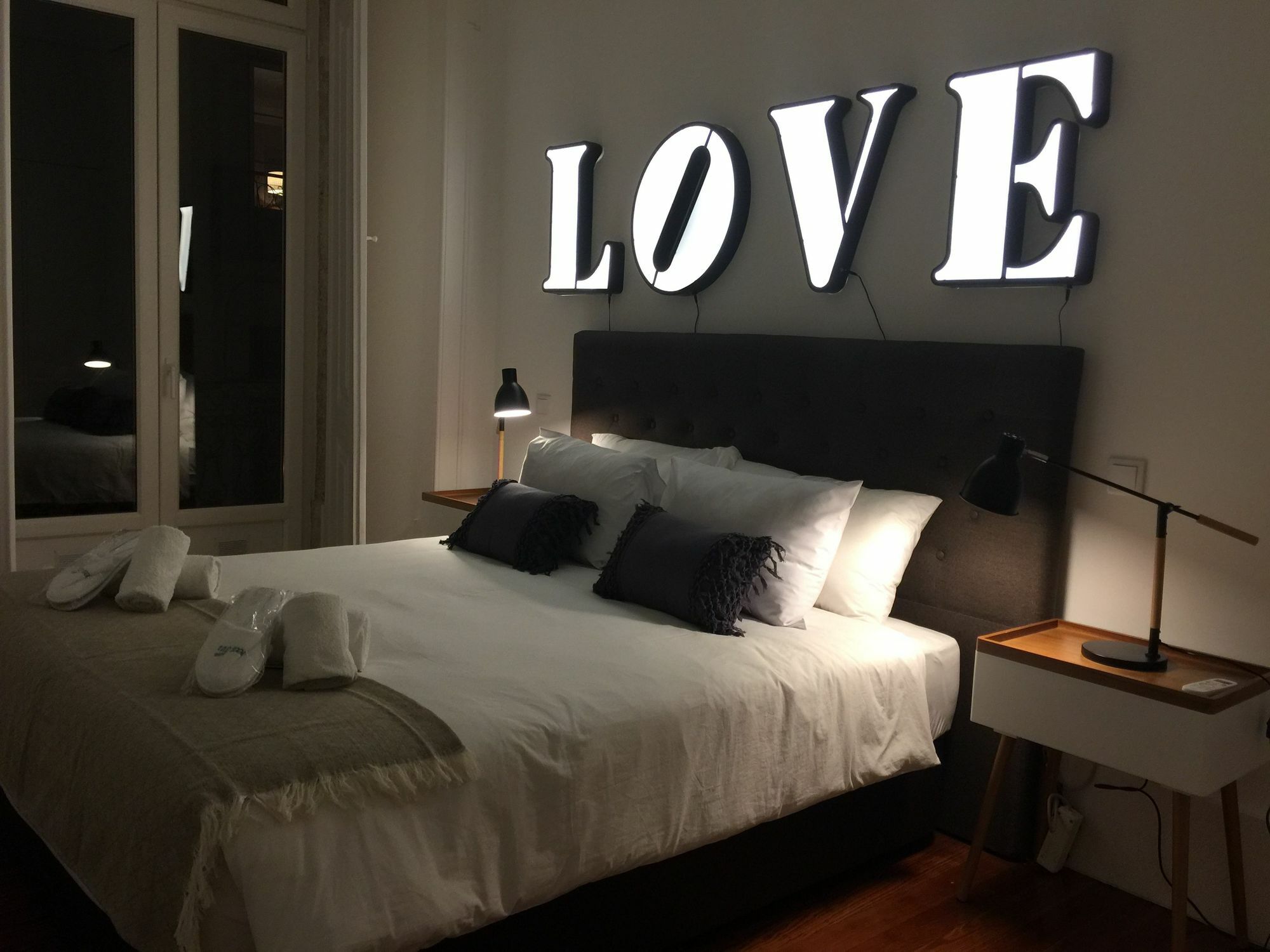 Sweet Inn Apartment - Chiado Luxury Lisboa Екстериор снимка